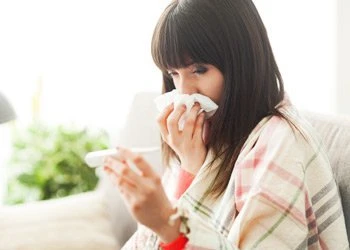 Препараты для лечения ОРВИ у взрослых: что можно и нельзя?