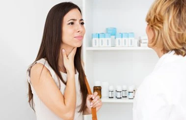 Что нужно знать о лечении острой боли в горле?