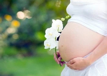 Особенности лечения гриппа у беременных: как прогнать болезнь и не навредить организму?