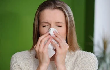Кашель, чихание, насморк без температуры: аллергия или ОРВИ?
