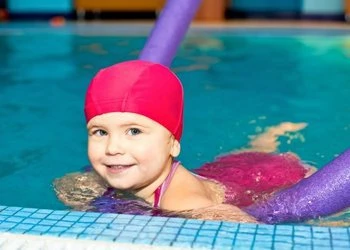 Что делать, если после бассейна ребенок заболевает?
