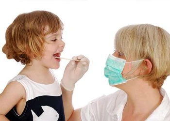 Поможет ли гомеопатия при першении в горле у ребенка?