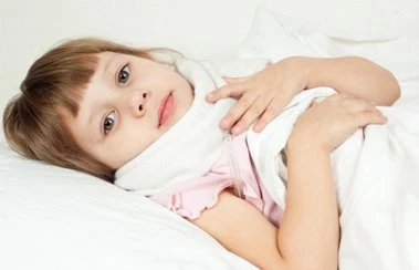 У ребенка осипло горло: как лечить в домашних условиях?