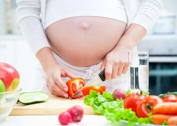 Эффективное лечение ОРВИ при беременности: аптечные средства и народные рецепты