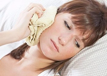 Закладывает уши при простуде