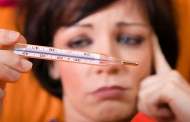 Помогаем себе сами: чем лечить сильную простуду без температуры?