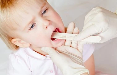 Сто болезней начинаются с простуды: как лечить фронтит у детей?